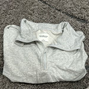 Abercrombie Quarter Zip grey. In perfect condition. Super comfortable.